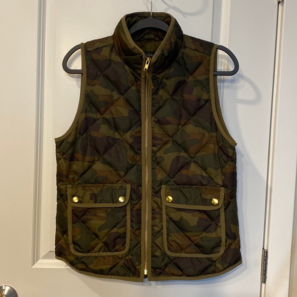 J. Crew Jackets & Blazers - J. Crew Quilted Camo Vest